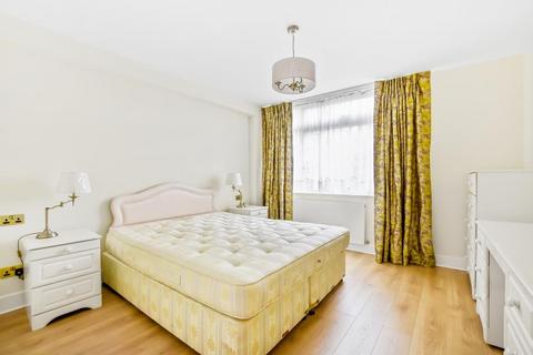2 bedroom apartment to rent, Park Close, Ilchester Place, Kensington, W14