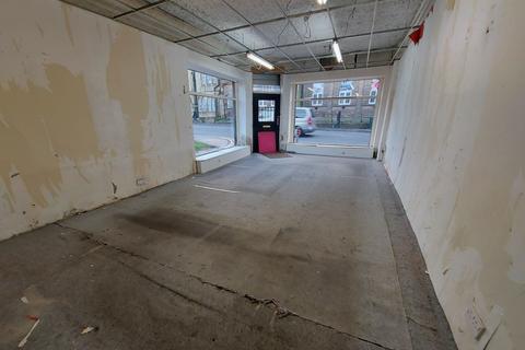 Shop to rent - *Ground Floor Retail Shop only for £100 pw*