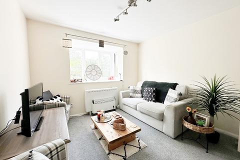 undefined, The Grove, Aldershot