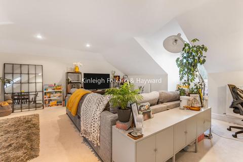 Flat 4, 40 Culverley Road, London, SE6 2LA