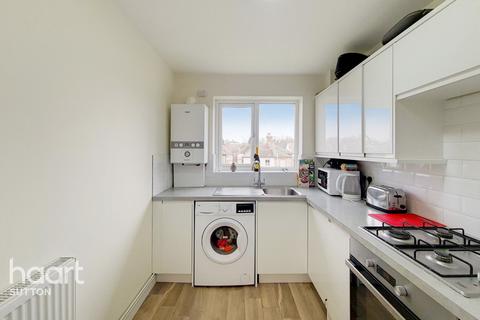 5 Jengar Close, Sutton, SM1 4DX