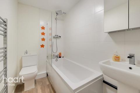 5 Jengar Close, Sutton, SM1 4DX