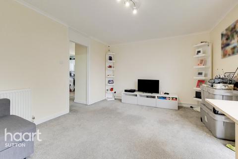 5 Jengar Close, Sutton, SM1 4DX