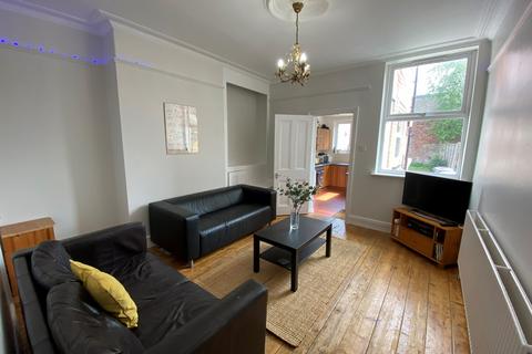 6 bedroom house share to rent, 43 Cowlishaw Road, Ecclesall