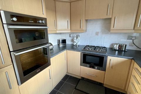8 Calver Close, Dodworth, Barnsley, S75 3QW