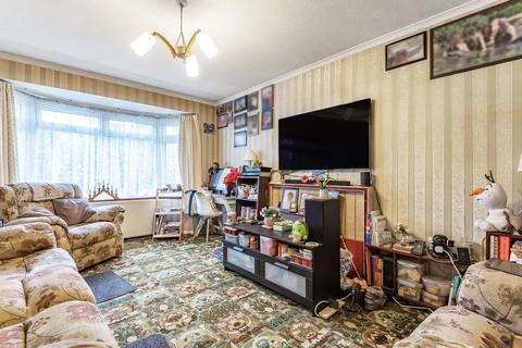 4 Link Road, Datchet, Slough, SL3 9LB