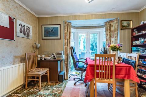 4 Link Road, Datchet, Slough, SL3 9LB