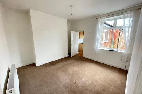 3 bedroom flat to rent - Harold Street, Jarrow, Tyne and Wear, NE32 3AH