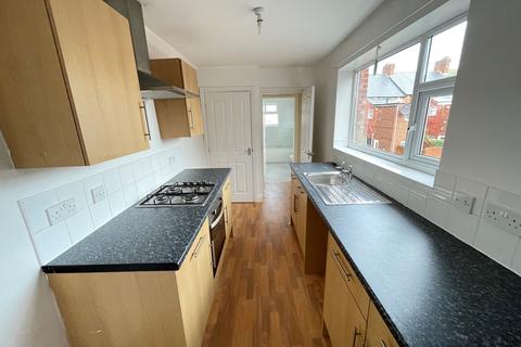 3 bedroom flat to rent - Harold Street, Jarrow, Tyne and Wear, NE32 3AH