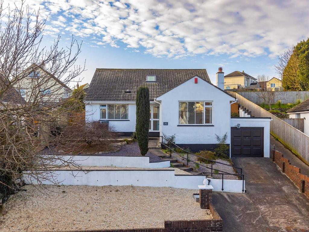 Southfield Avenue, Preston, Paignton 4 bed detached bungalow £500,000