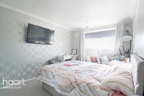 Flat 5, Bredgar House Westwell Close, Orpington, BR5 4QP