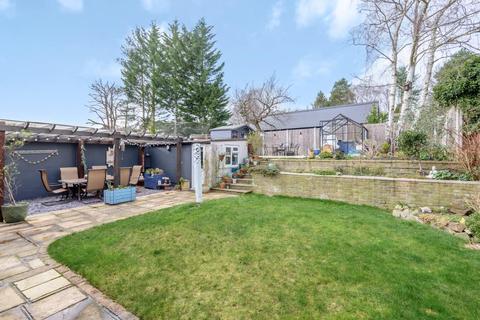 64 Mount Pleasant Close, Lightwater, GU18 5TR