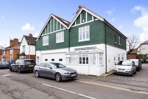 undefined, Ascot,  Berkshire,  SL5