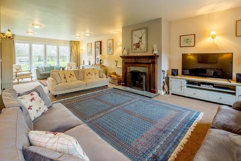 6 bedroom detached house for sale - Heather Row, Nately Scures, Hook, Hampshire