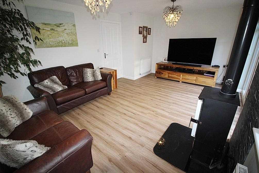 Fountain Head Road, Halifax 4 bed detached house £350,000