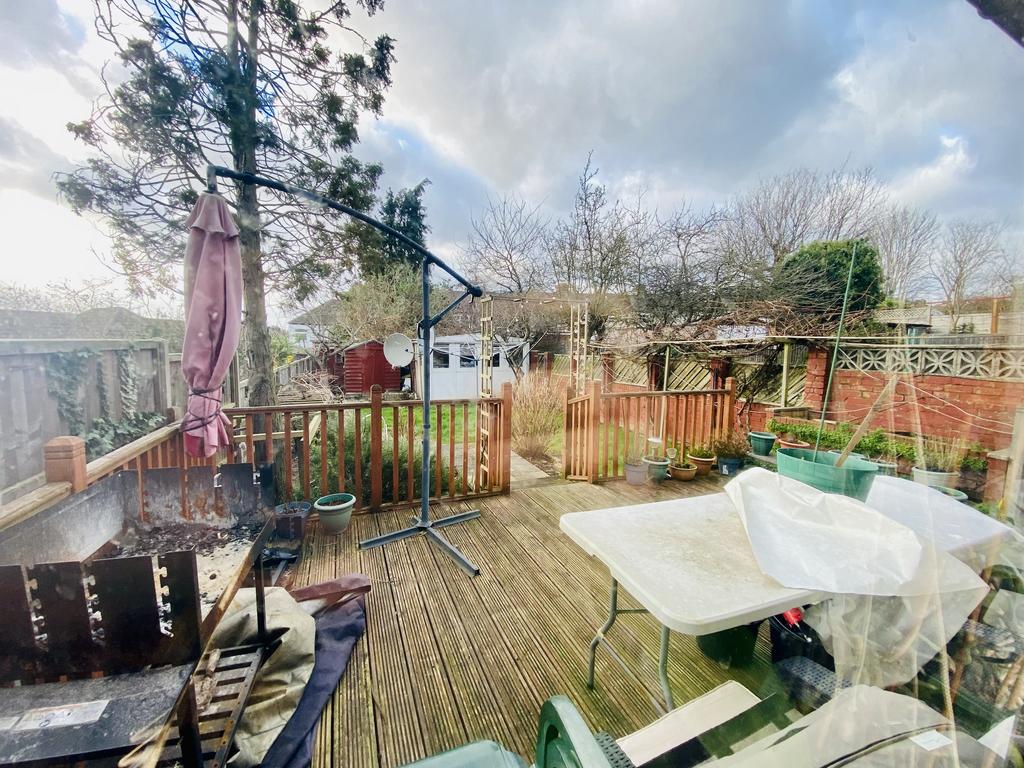 Ridgeway Avenue, EN4 1 bed in a house share £850 pcm (£196 pw)