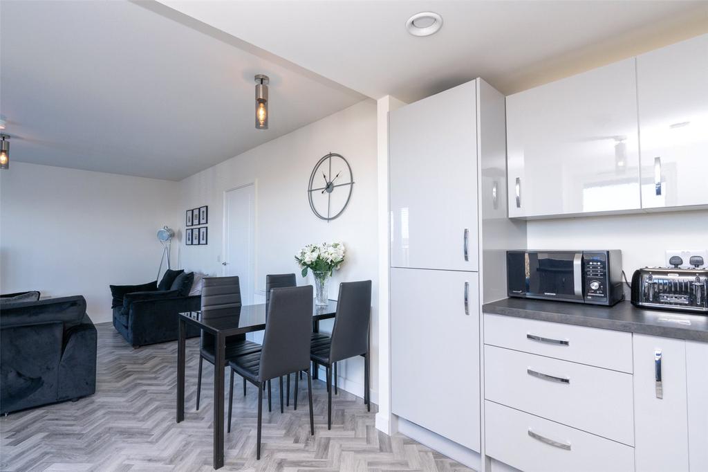 Kitchen Alt