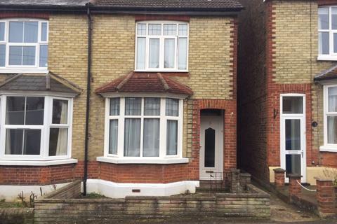 3 Cornfield Road, Reigate, RH2 7HF