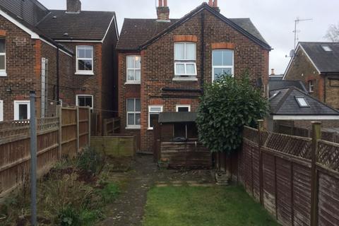 3 Cornfield Road, Reigate, RH2 7HF