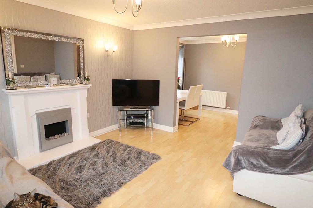 Coopers Row, Cypress Point, Lytham St Annes 4 bed semidetached house