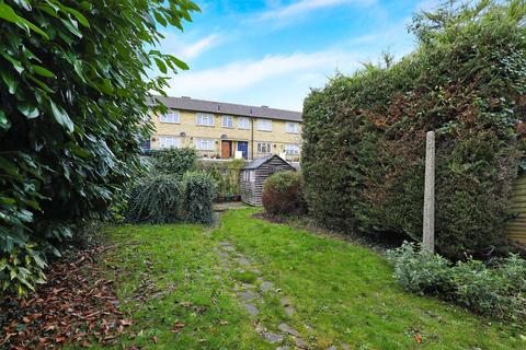 7 Glebe Way, Hanworth, Feltham, TW13 6HJ