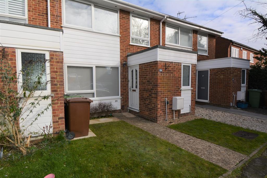 Bearwood Close, Potters Bar, EN6 3 bed terraced house £1,950 pcm (£
