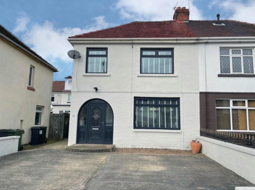 Elm Grove, Gomersal 3 bed semidetached house £149,950