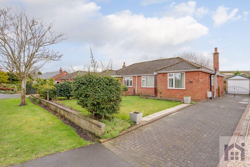 Parr Lane, Eccleston, PR7 5SL 2 bed semidetached bungalow £225,000