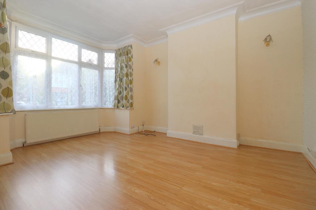 Alexandra Avenue, New Bedford Road Area, Luton, Bedfordshire, LU3 1HH 3
