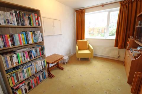 9 Anthorn Close, Prenton, CH43 9HZ