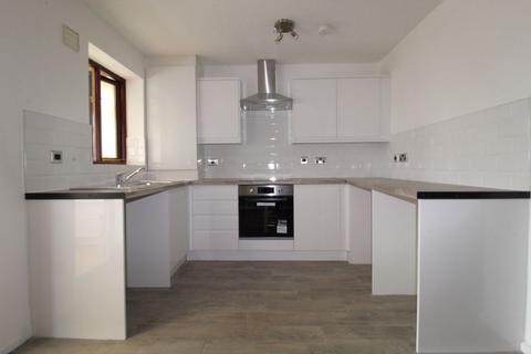 3 Elmtree Grove, Prenton, CH43 7NY