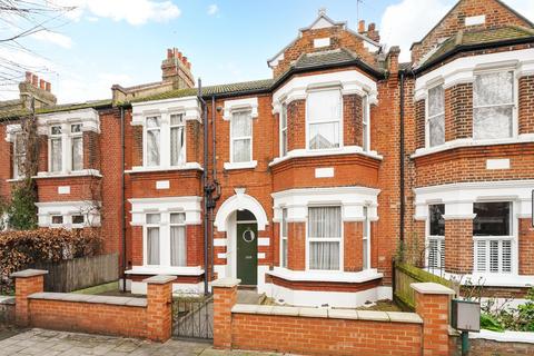40 Thorney Hedge Road, London, W4 5SD
