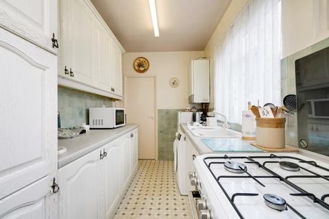 40 Thorney Hedge Road, London, W4 5SD