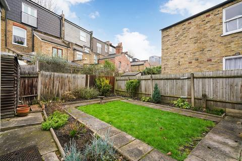 40 Thorney Hedge Road, London, W4 5SD