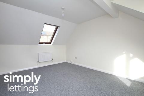 2 bedroom flat to rent, Thompson Road, Brighton