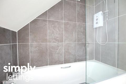 2 bedroom flat to rent, Thompson Road, Brighton