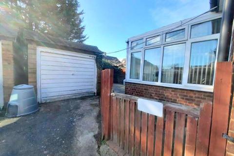 15 Horsham Road, Feltham, TW14 8LN
