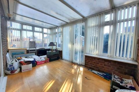 15 Horsham Road, Feltham, TW14 8LN