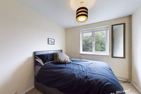 6a Brompton Close, Aylesbury, HP19 9JY