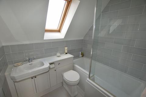 12 Birchfield, North Stifford, Grays, RM16 5UX