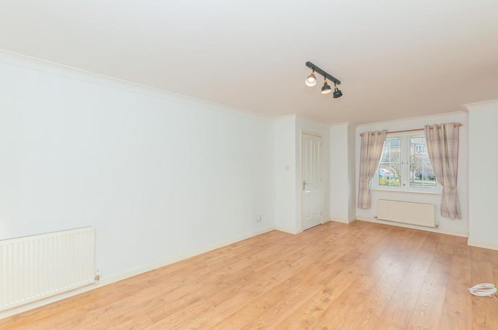 Sandpiper Meadow, Alloa 4 bed detached house £1,500 pcm (£346 pw)