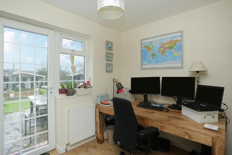 2 Bodenham Road, Folkestone, CT20 2NU