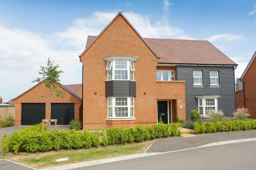 Discovery Drive, Preston, Canterbury 5 bed detached house £775,000