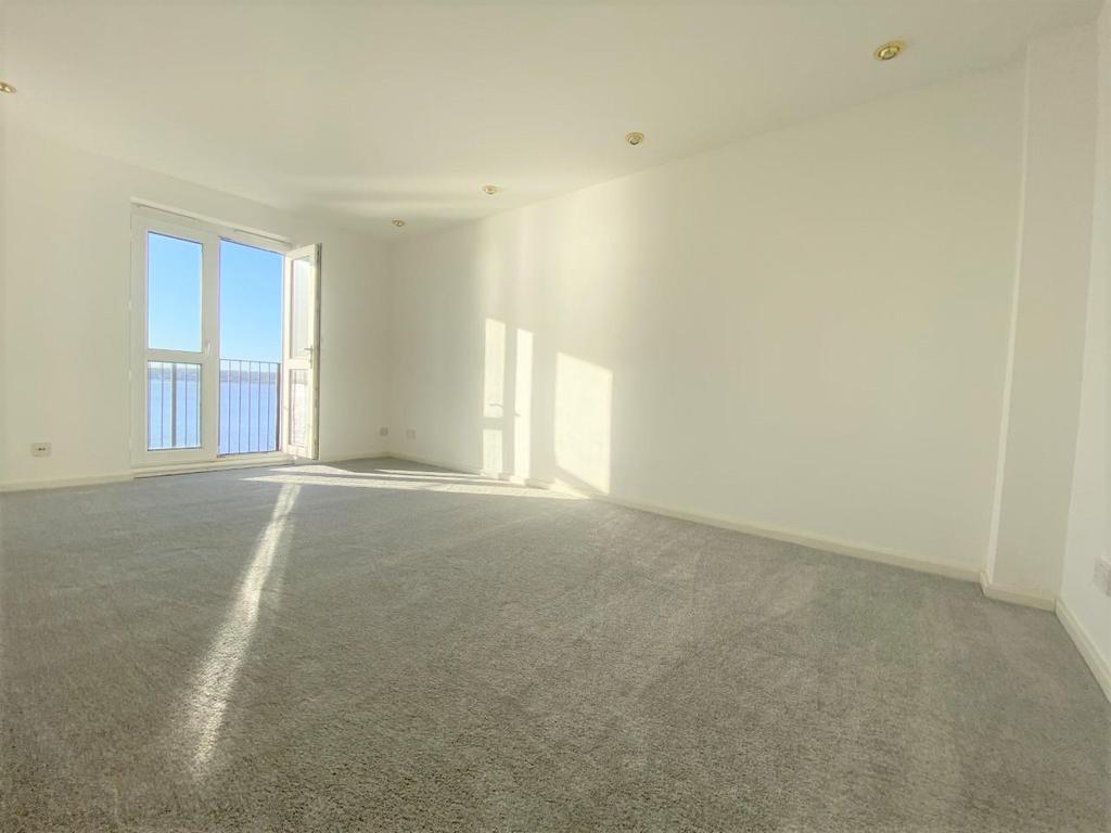 Lounge / Dining area