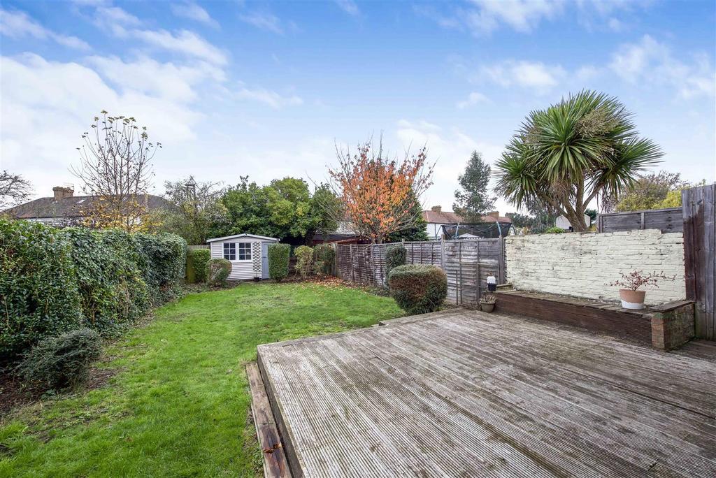 Twining Avenue, Twickenham 3 bed end of terrace house £1,795 pcm (£