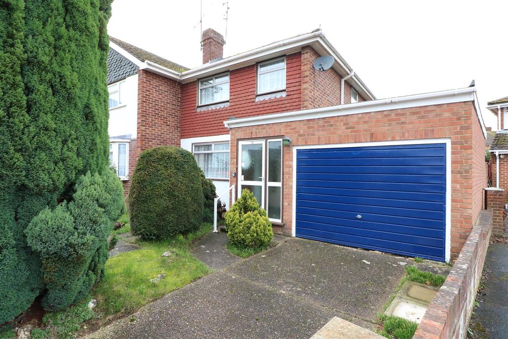Bowfell Close, Tilehurst, Reading 2 bed semidetached house £425,000