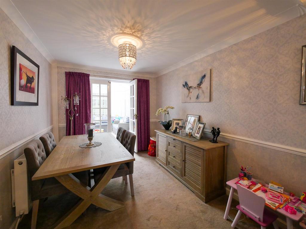 Trevarren Drive, Leechmere, Sunderland 3 bed semidetached house £185,000