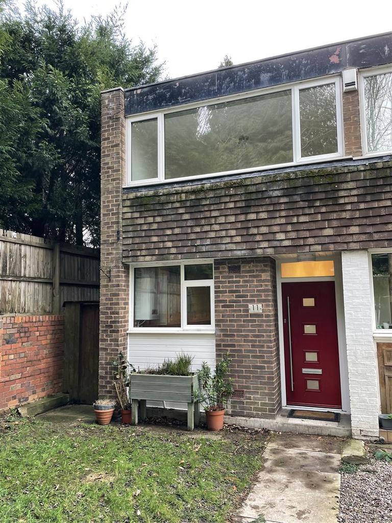Buckingham Mews, Sutton Coldfield 2 bed end of terrace house £850 pcm