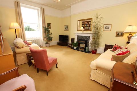4b Pennsylvania Park, Exeter, EX4 6HB