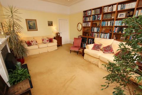 4b Pennsylvania Park, Exeter, EX4 6HB